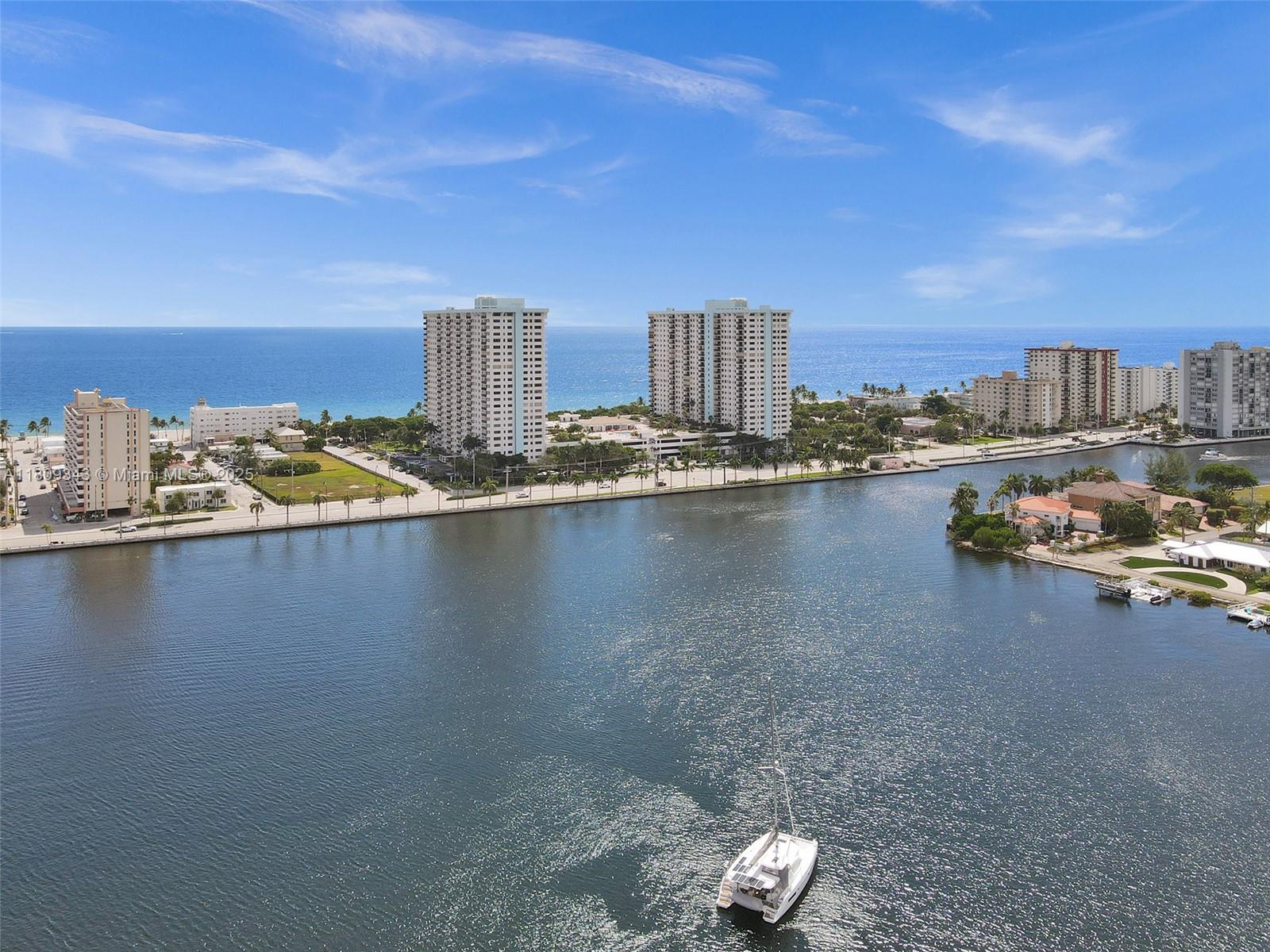 SUMMIT CONDO - Residential