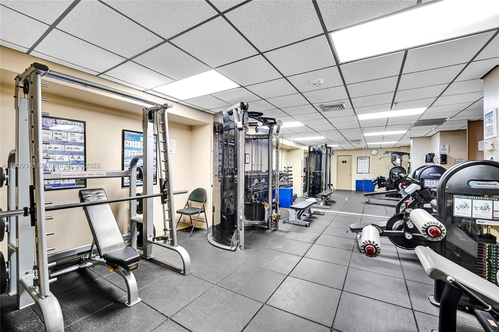 SUMMIT CONDO - Residential