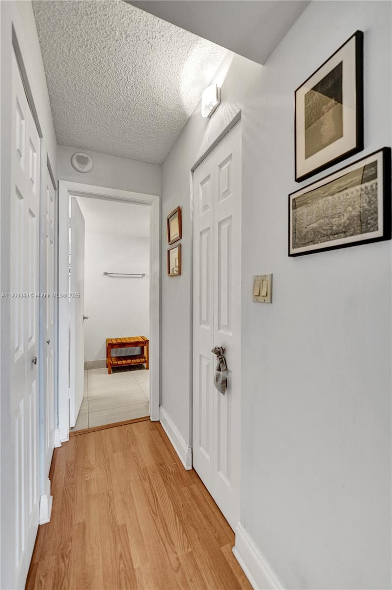 SUMMIT CONDO - Residential