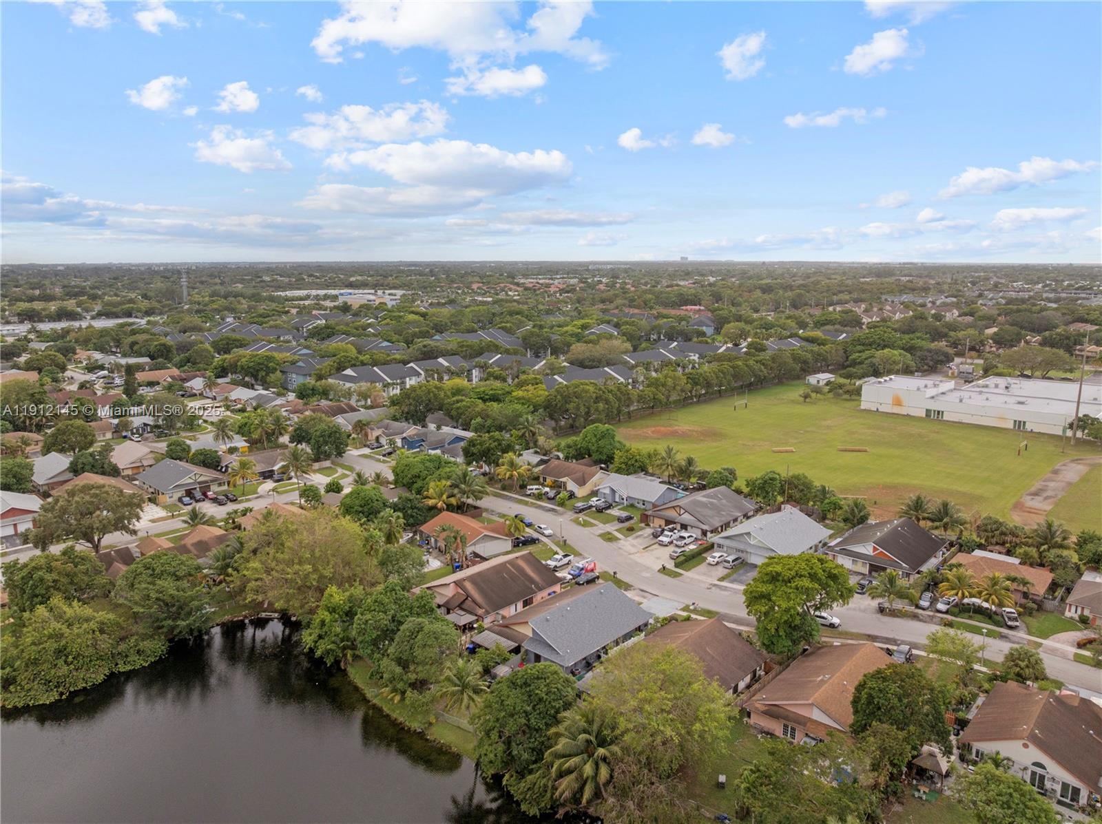 NORTH LAUDERDALE VILLAGE - Residential