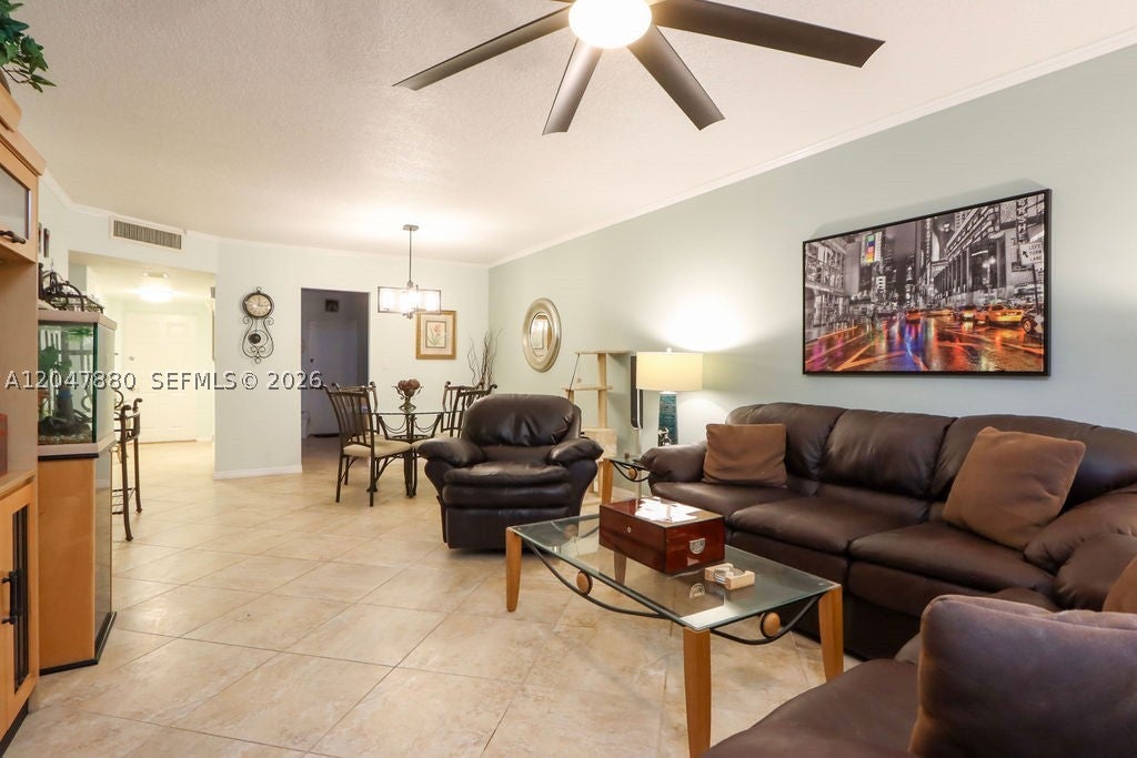3575 Broken Woods Dr 303, Coral Springs FL 33065