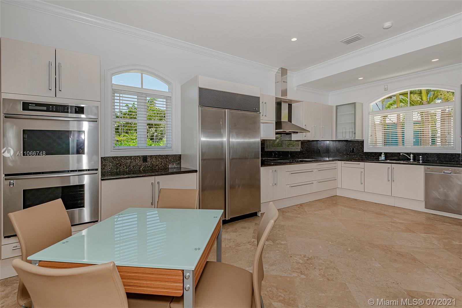 TROPICAL ISLE HOMES SUB 1 - Residential