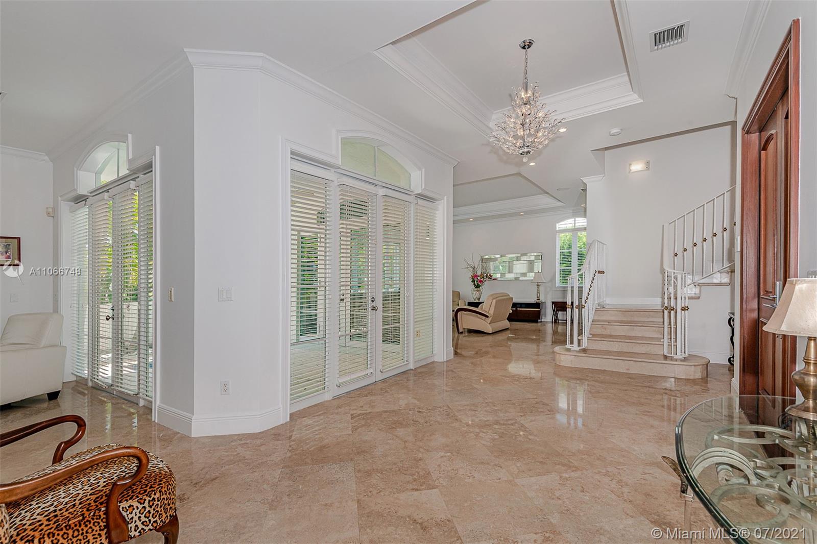 TROPICAL ISLE HOMES SUB 1 - Residential