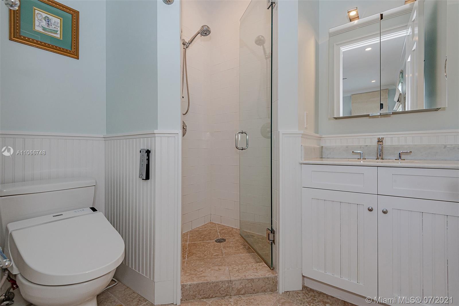 TROPICAL ISLE HOMES SUB 1 - Residential