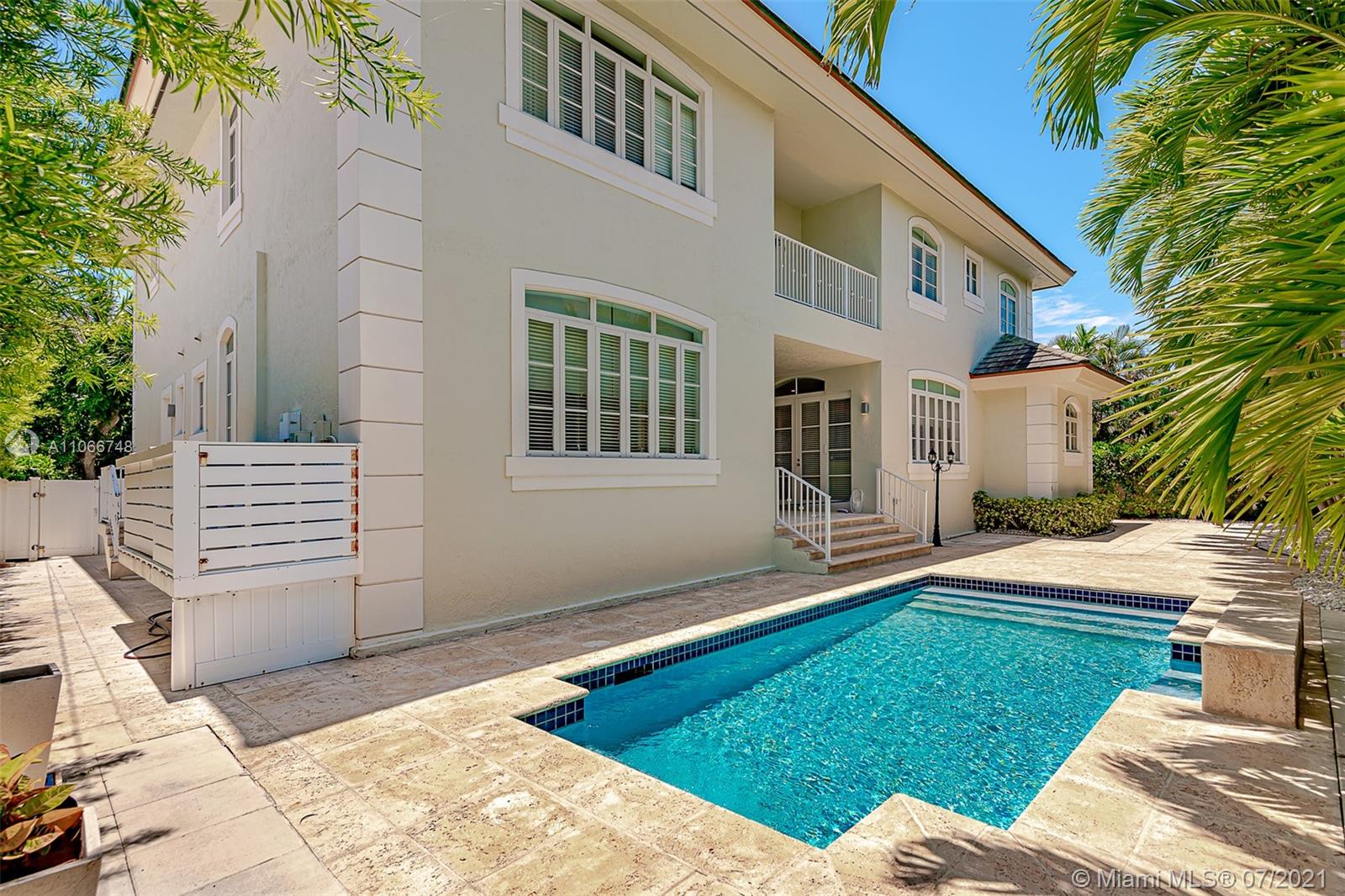 TROPICAL ISLE HOMES SUB 1 - Residential