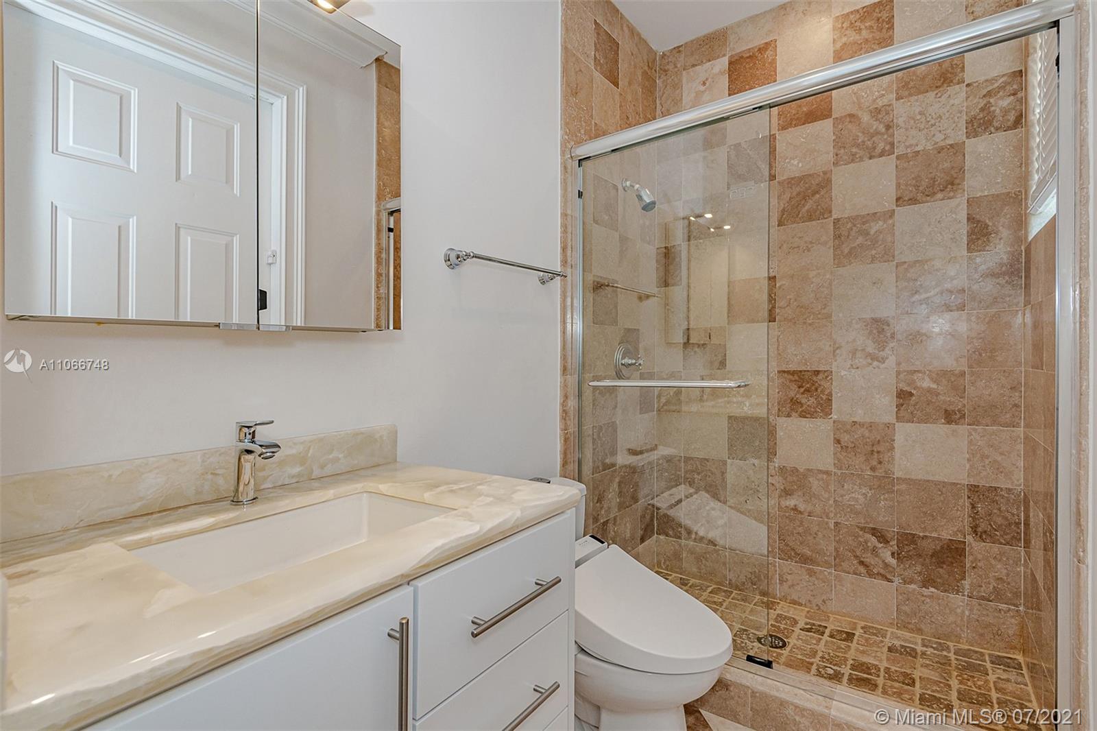 TROPICAL ISLE HOMES SUB 1 - Residential