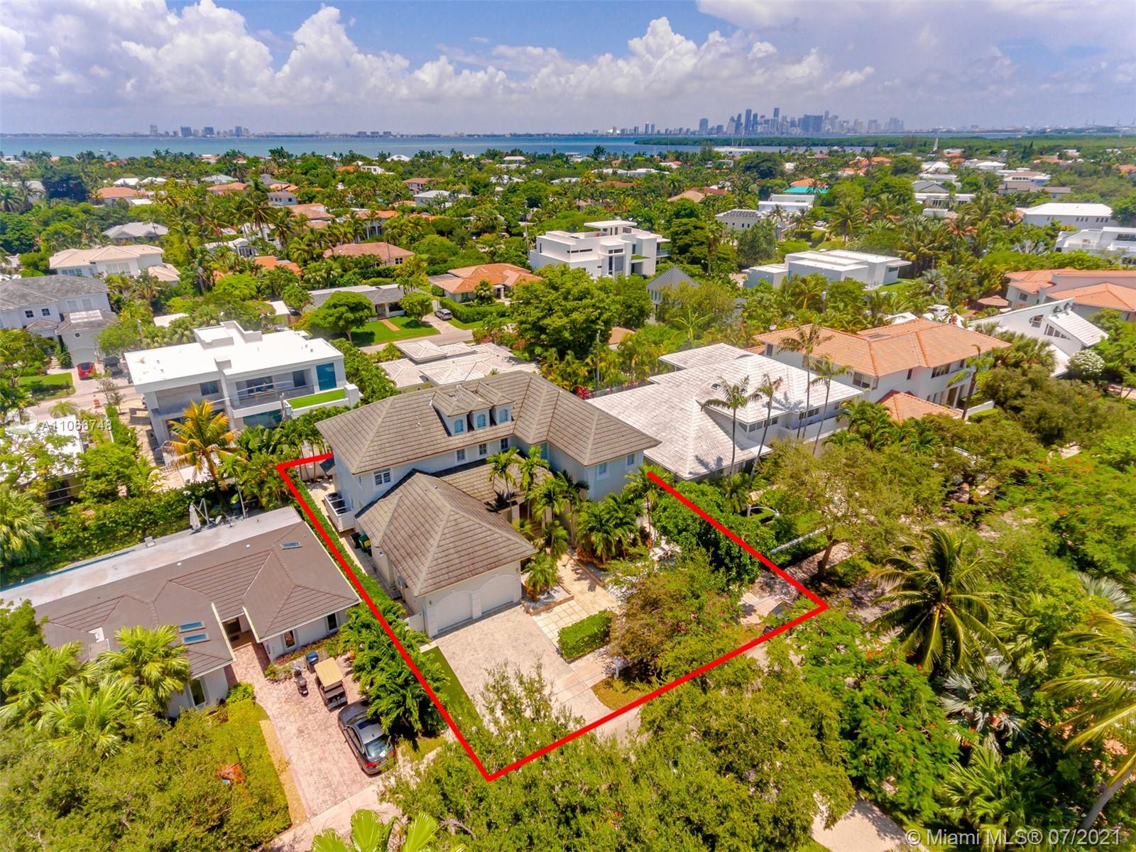 TROPICAL ISLE HOMES SUB 1 - Residential