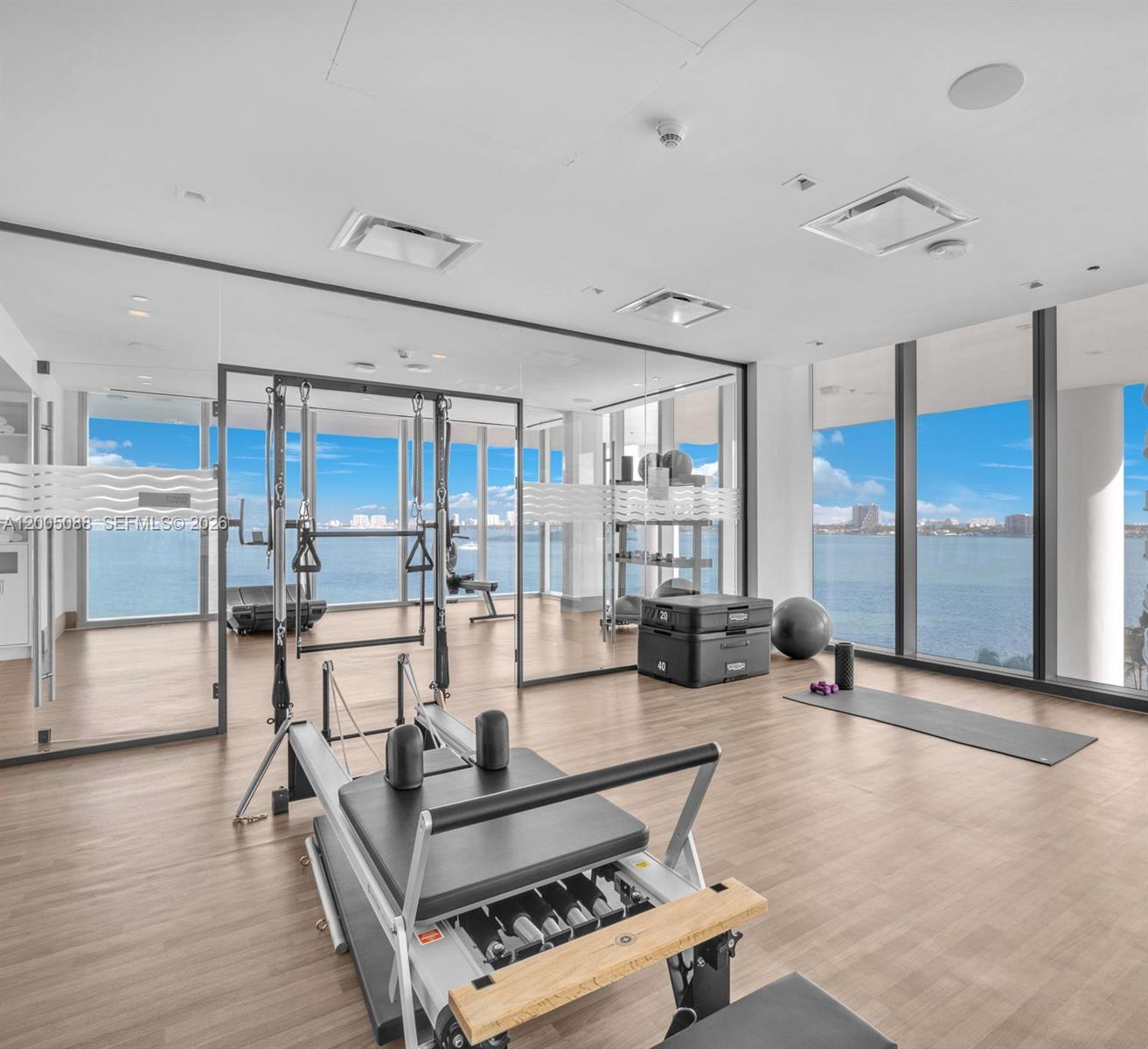 ESCOTTONIA PARK - Residential