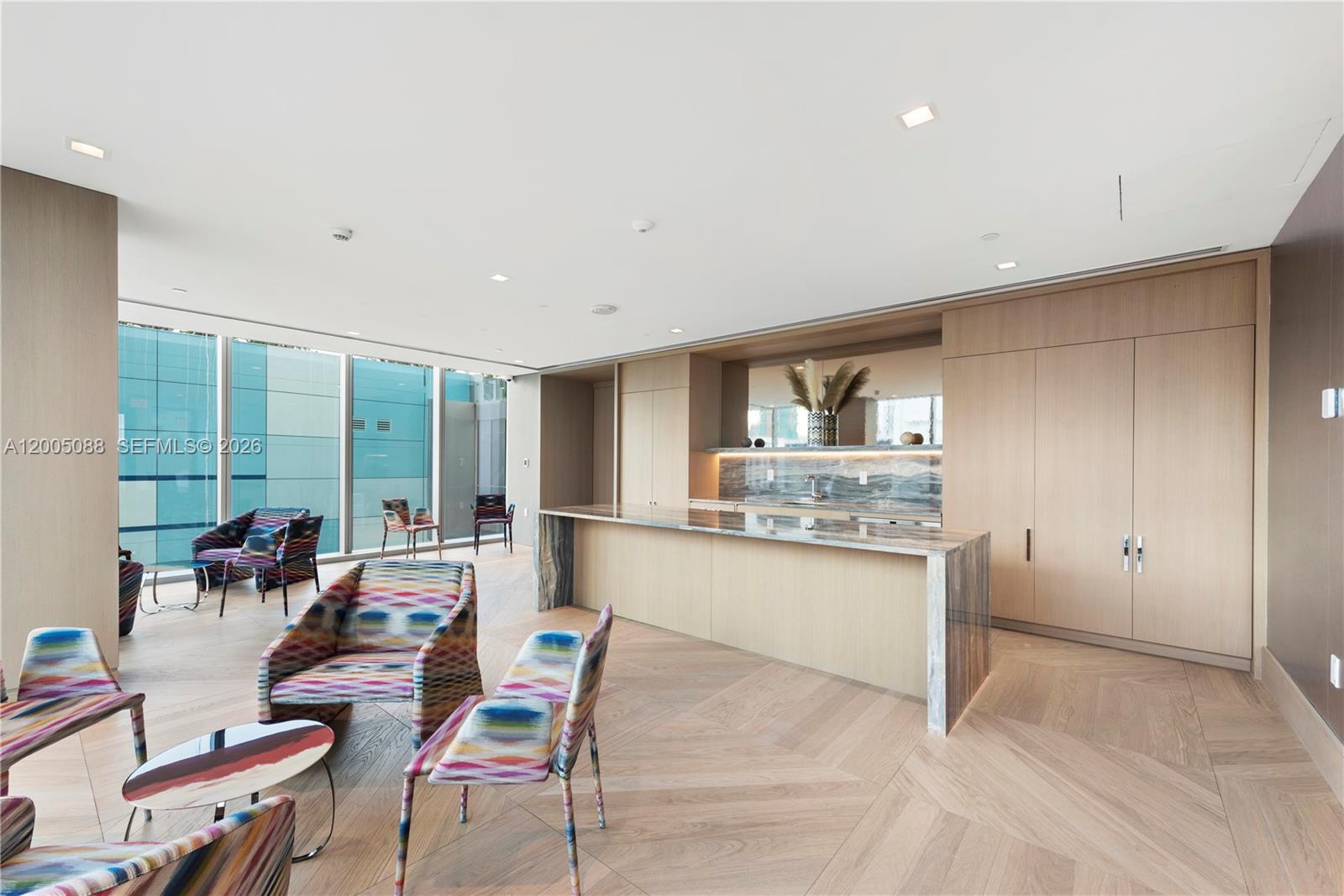 ESCOTTONIA PARK - Residential