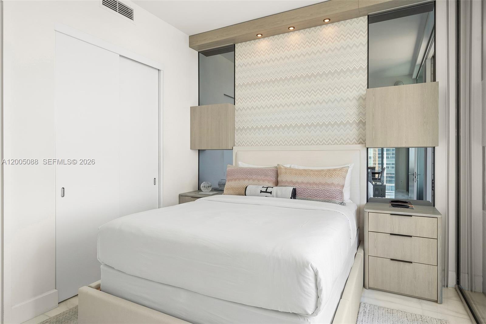 ESCOTTONIA PARK - Residential