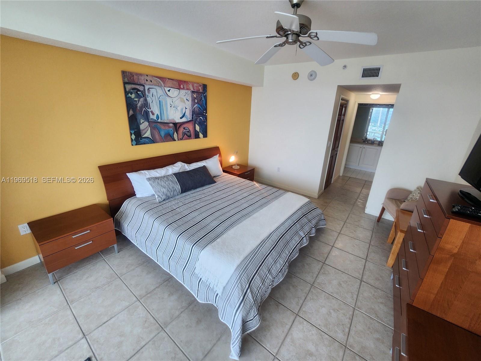 MARINA BAY CLUB - Residential