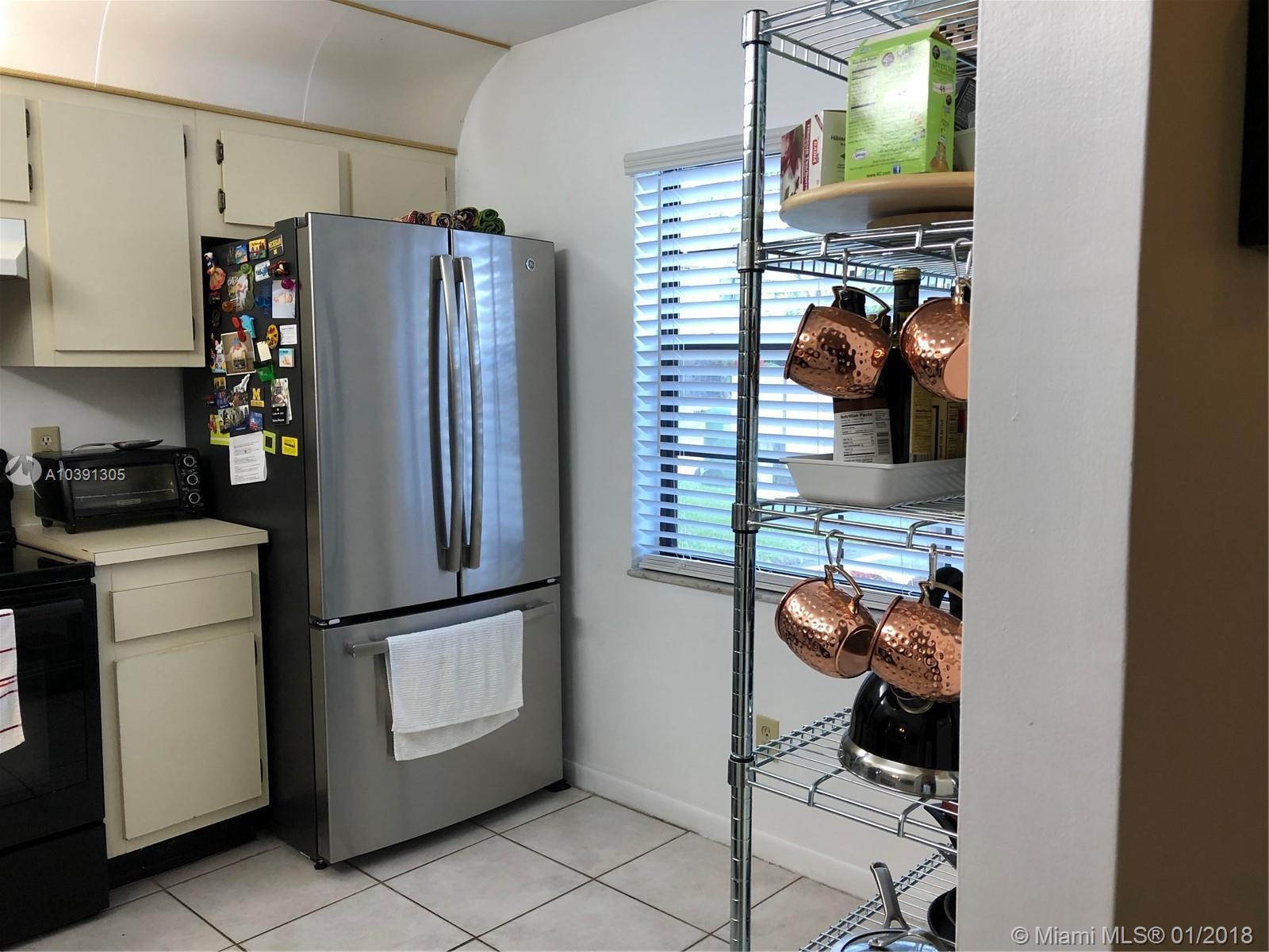 PEMBROKE POINTE SEC TWO - Residential