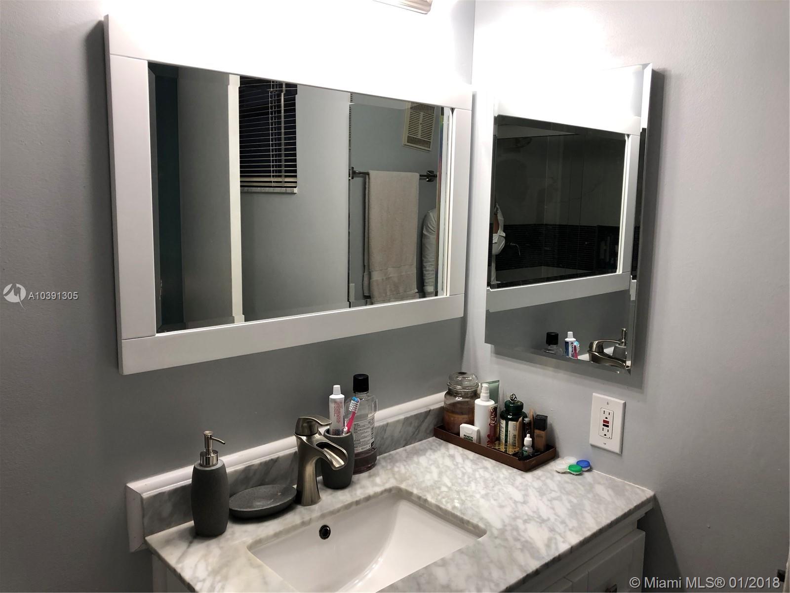 PEMBROKE POINTE SEC TWO - Residential