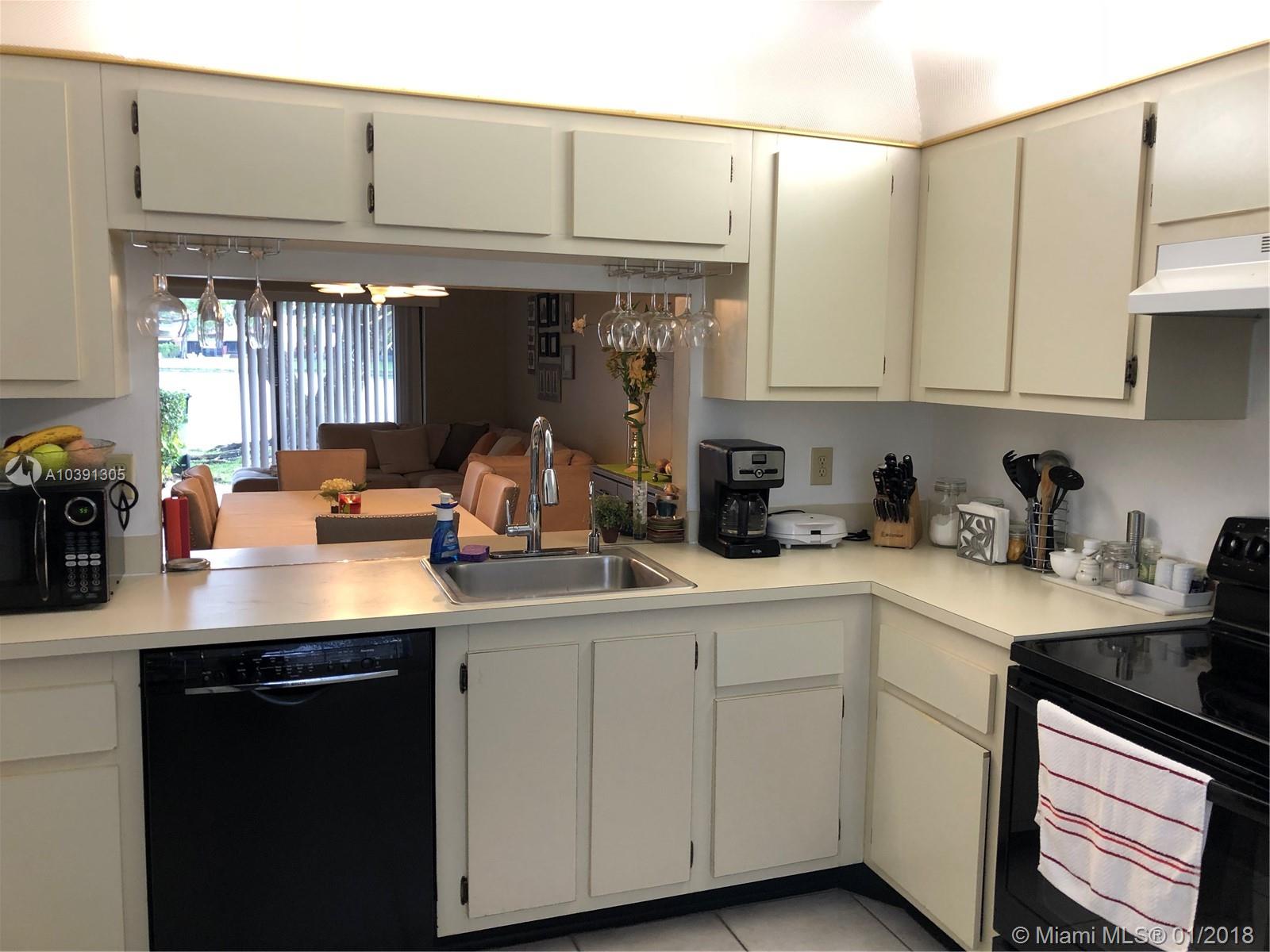 PEMBROKE POINTE SEC TWO - Residential