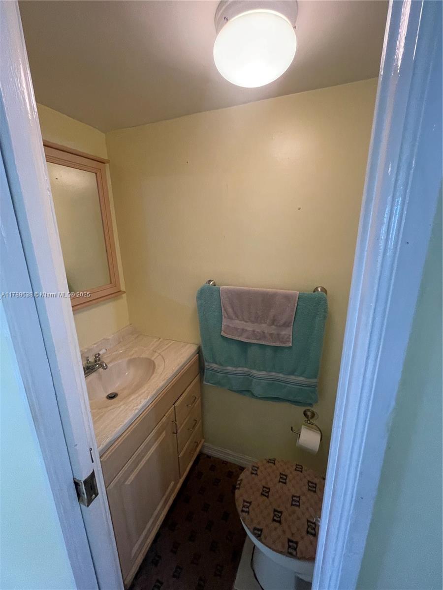 5 Olive Dr 22