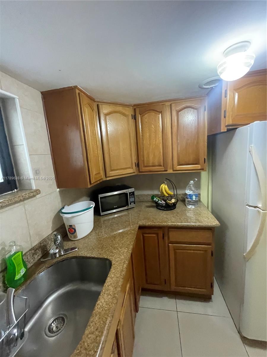 5 Olive Dr 22