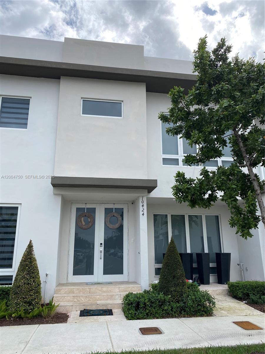 LANDMARK AT DORAL - Residential