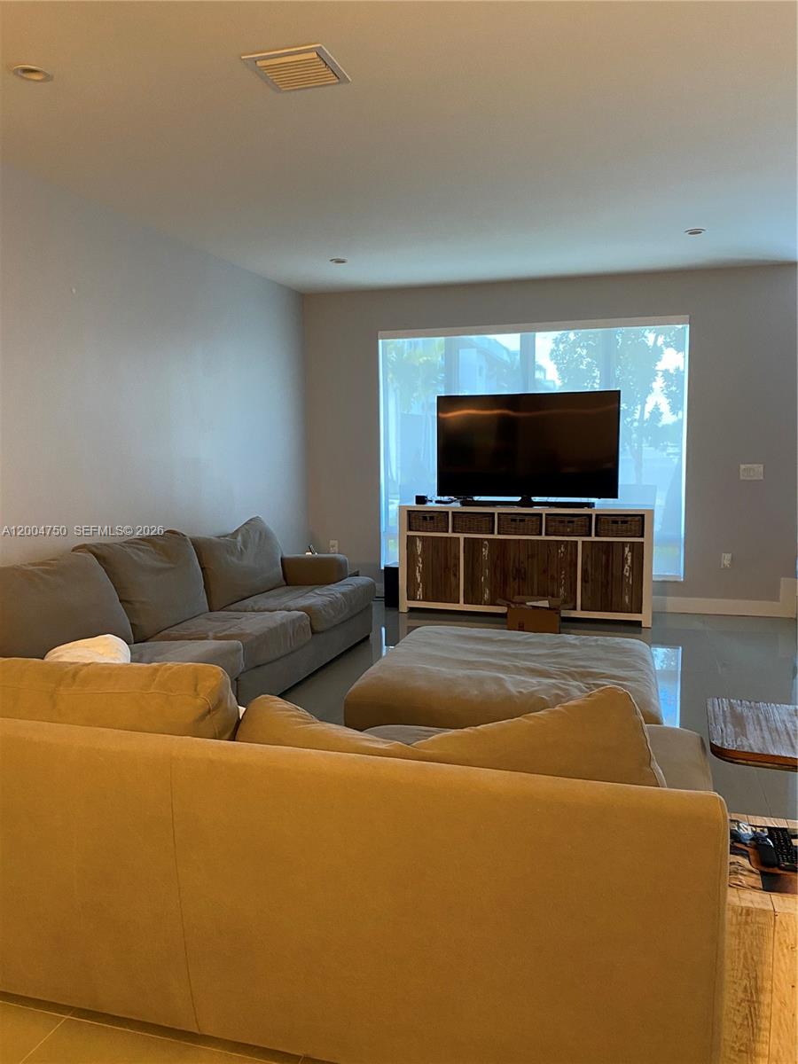 LANDMARK AT DORAL - Residential