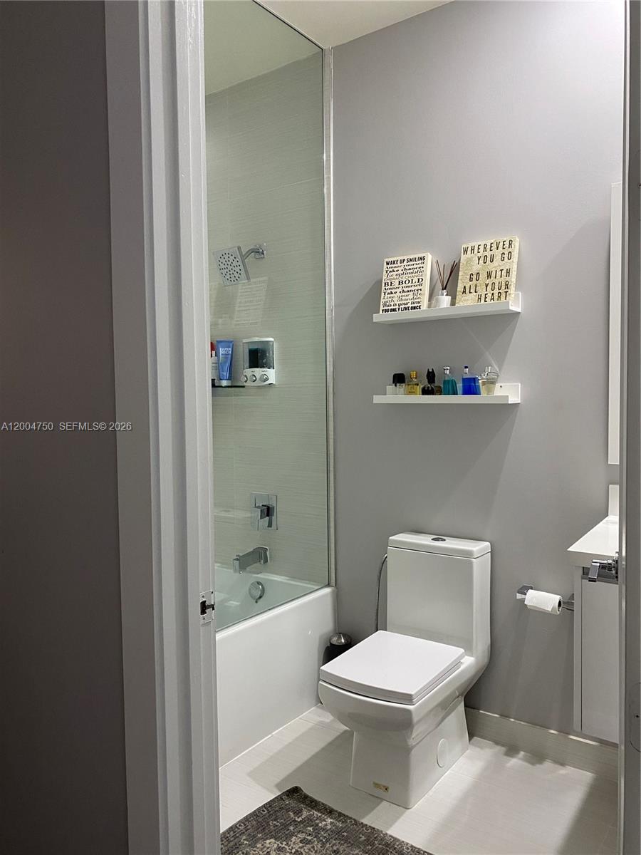 LANDMARK AT DORAL - Residential