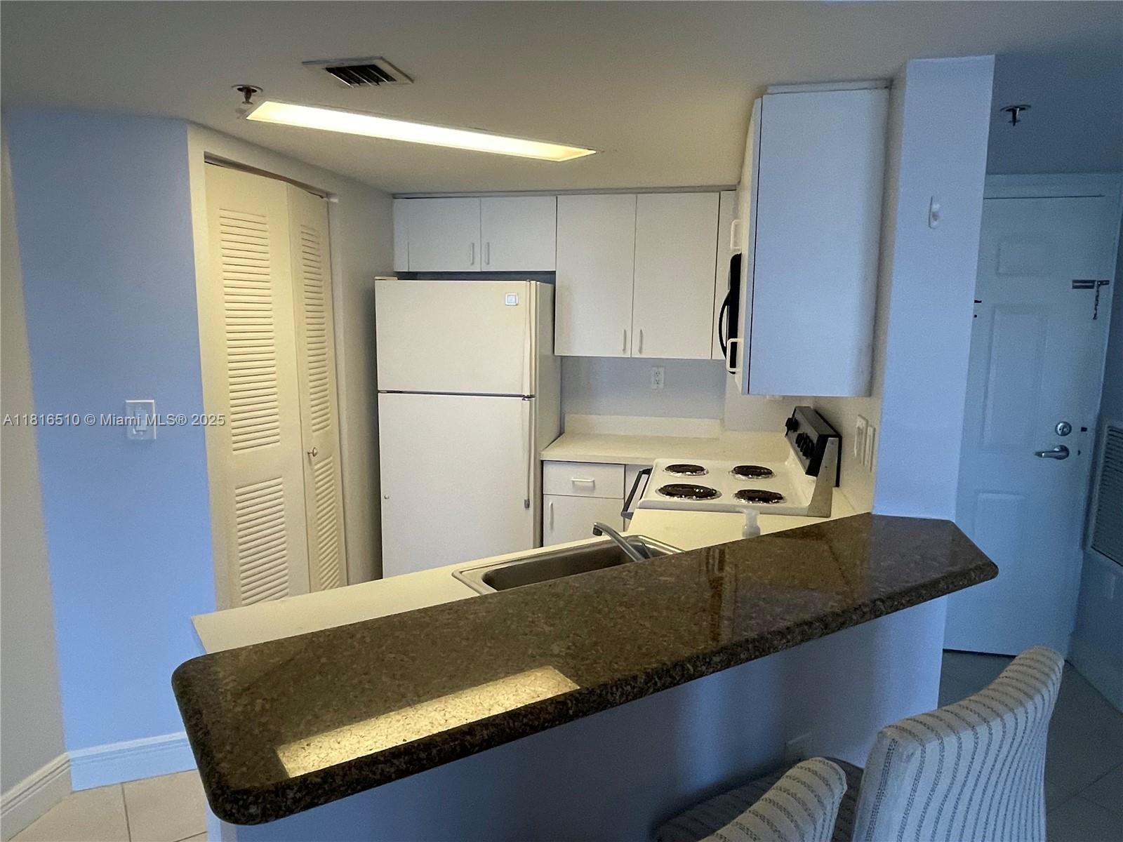 GABLES TERRACE CONDO - Residential Lease