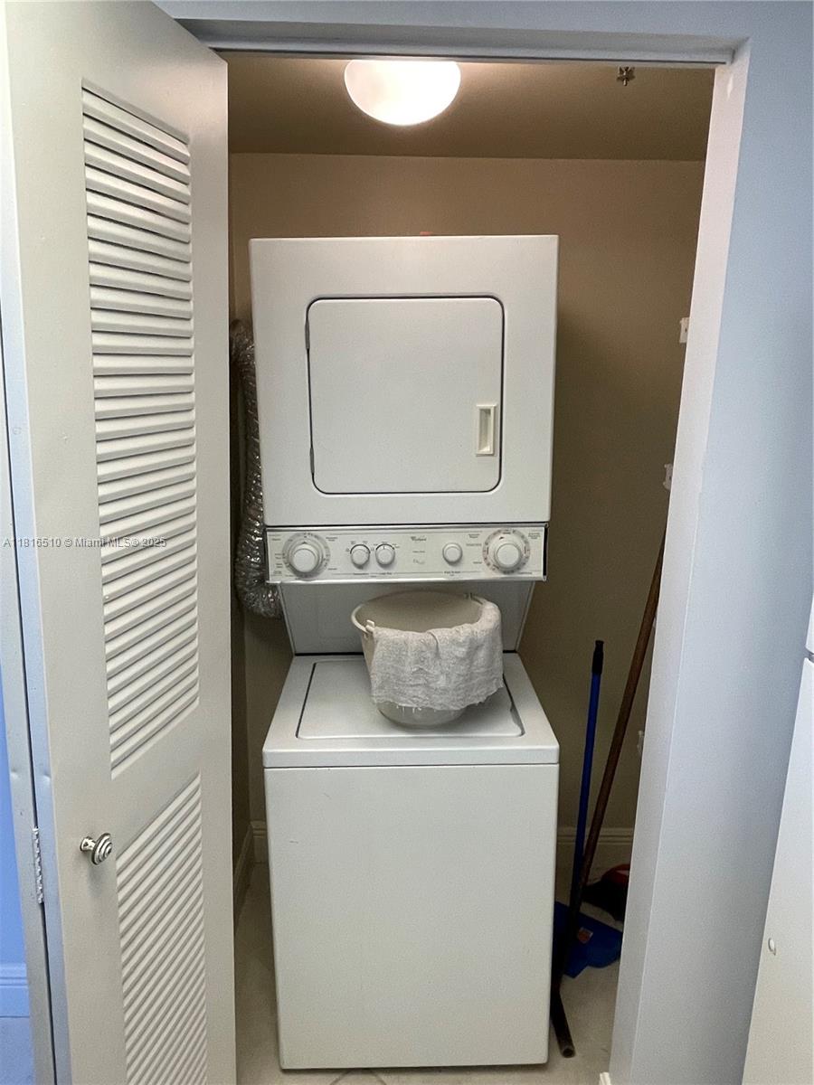 GABLES TERRACE CONDO - Residential Lease