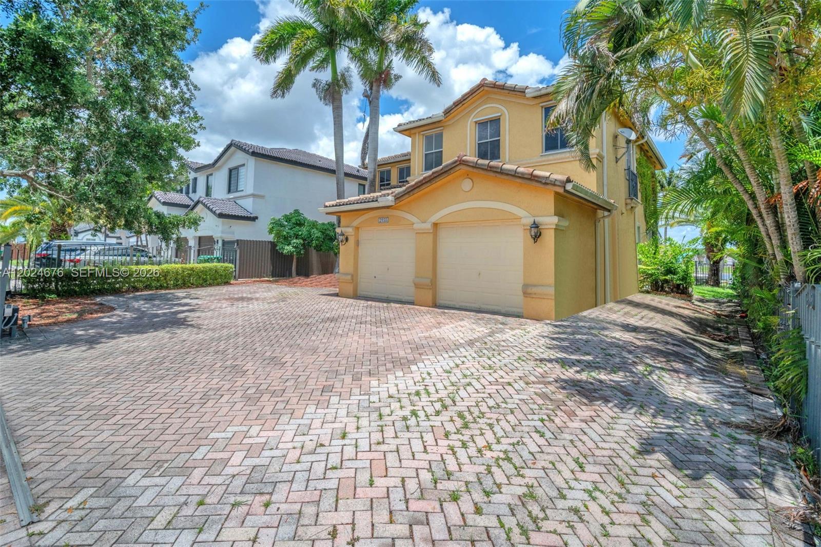 CENTURY ESTATES 1ST ADDN - Residential Lease