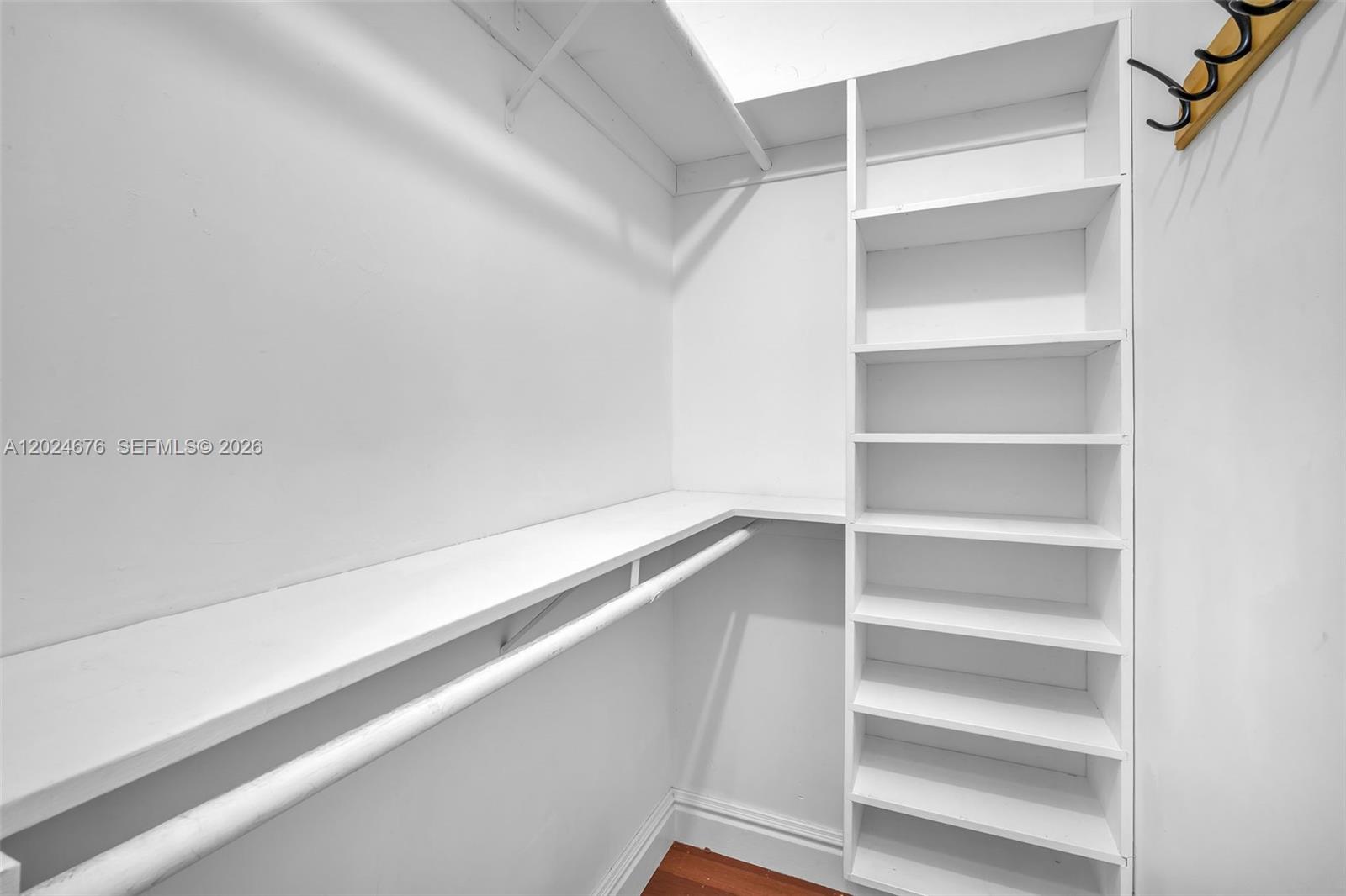 CENTURY ESTATES 1ST ADDN - Residential Lease