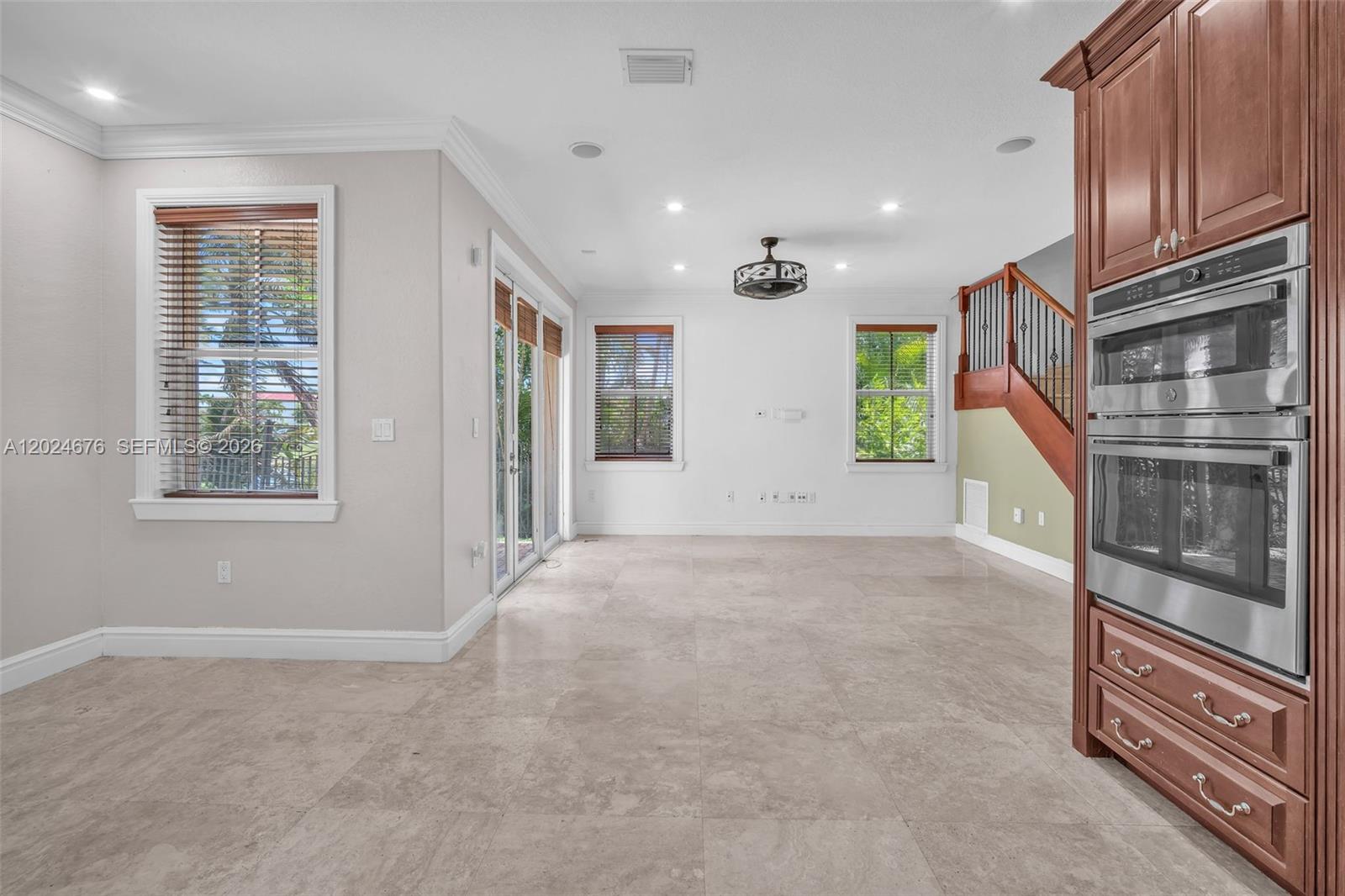 CENTURY ESTATES 1ST ADDN - Residential Lease