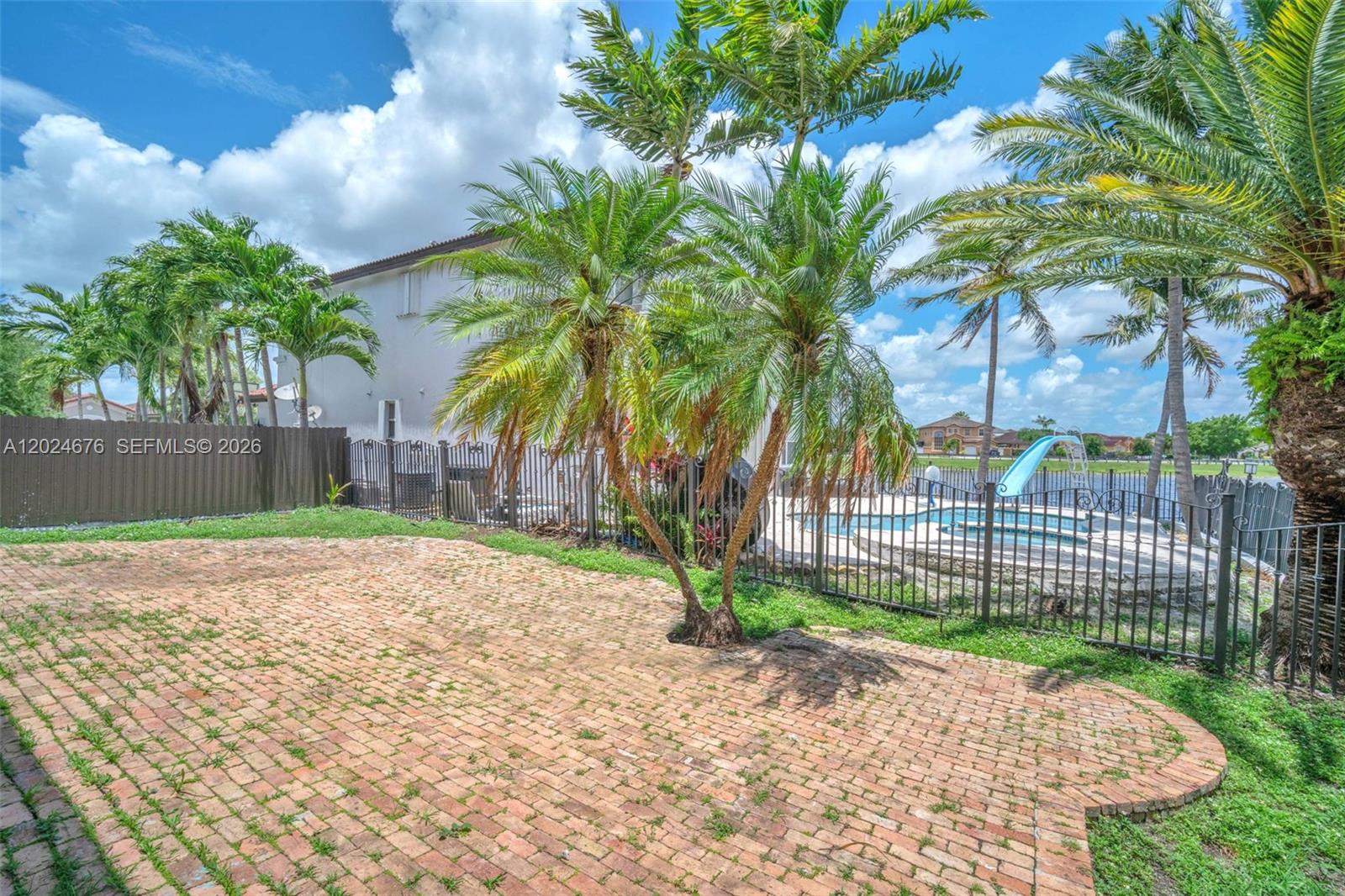 CENTURY ESTATES 1ST ADDN - Residential Lease