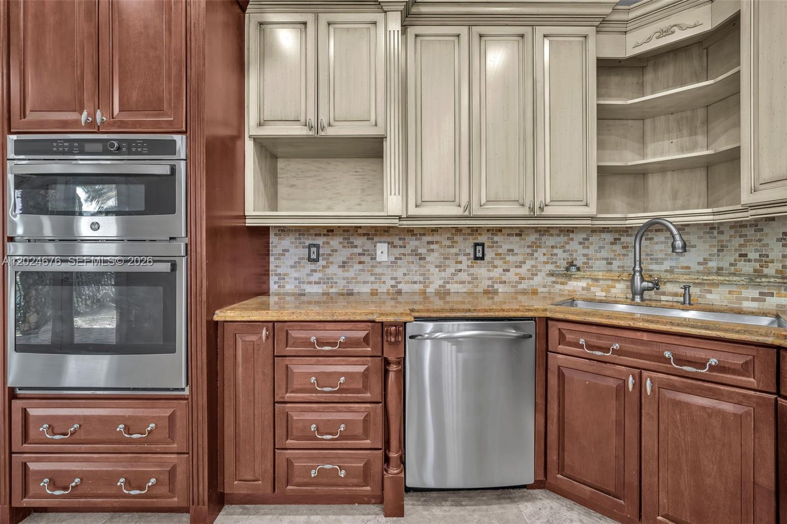 CENTURY ESTATES 1ST ADDN - Residential Lease