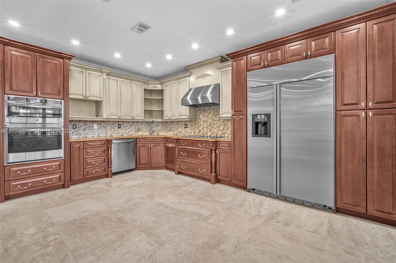 CENTURY ESTATES 1ST ADDN - Residential Lease