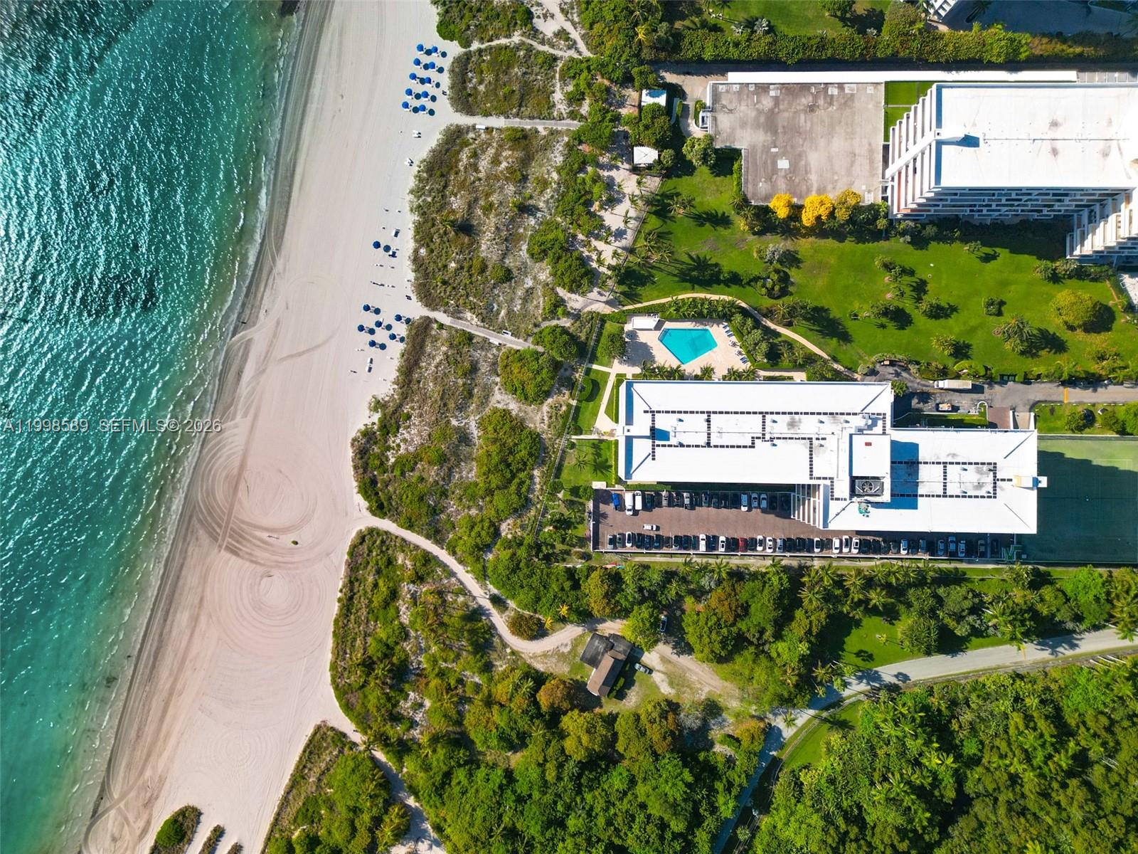 KEY BISCAYNE COMMODORE CL - Residential