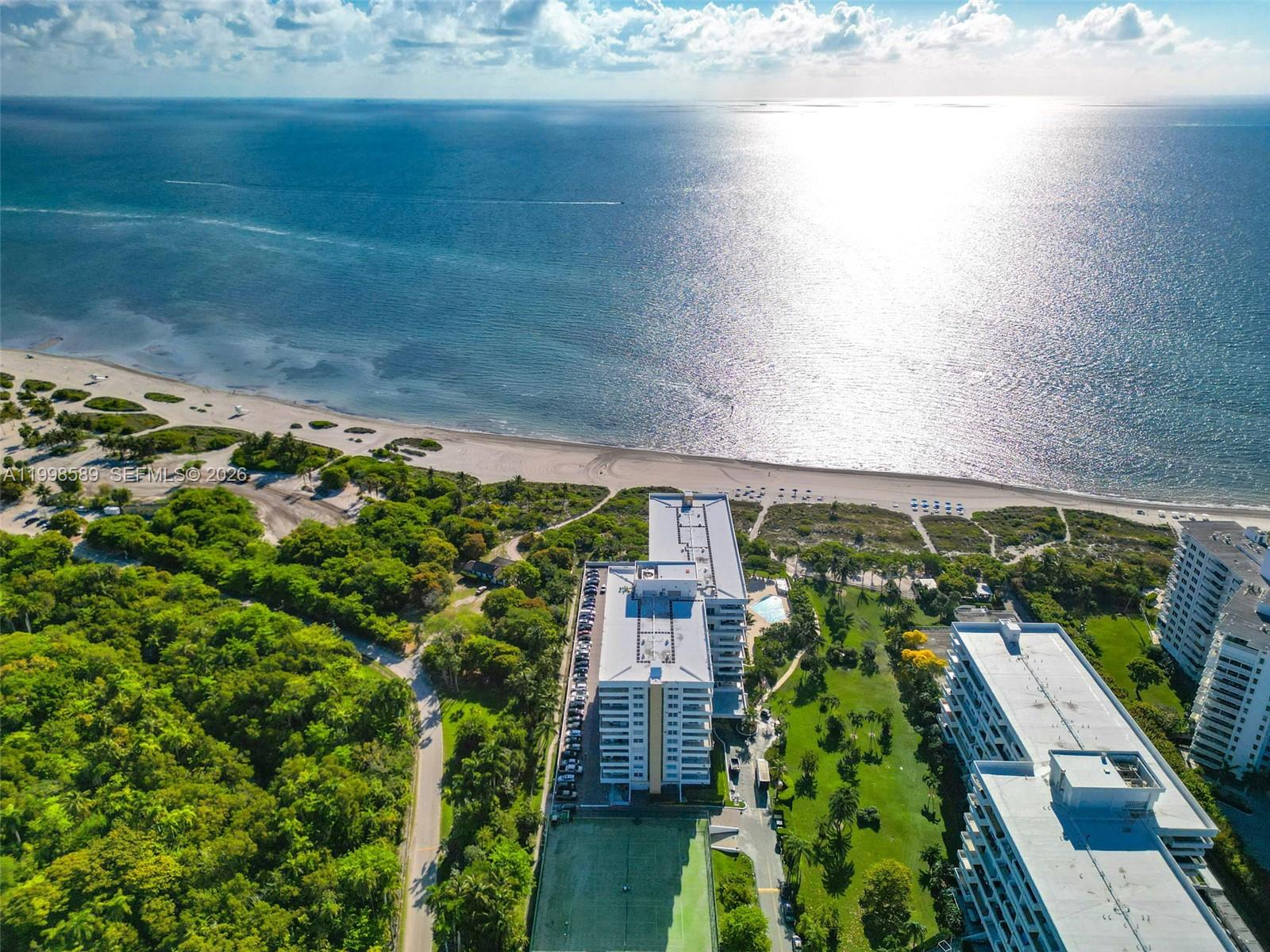 KEY BISCAYNE COMMODORE CL - Residential