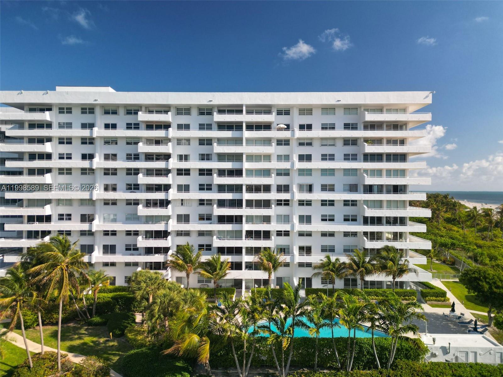 KEY BISCAYNE COMMODORE CL - Residential