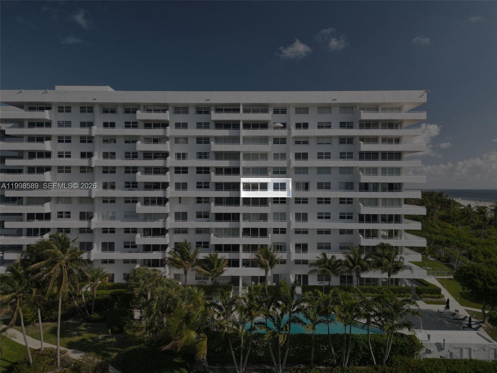 KEY BISCAYNE COMMODORE CL - Residential