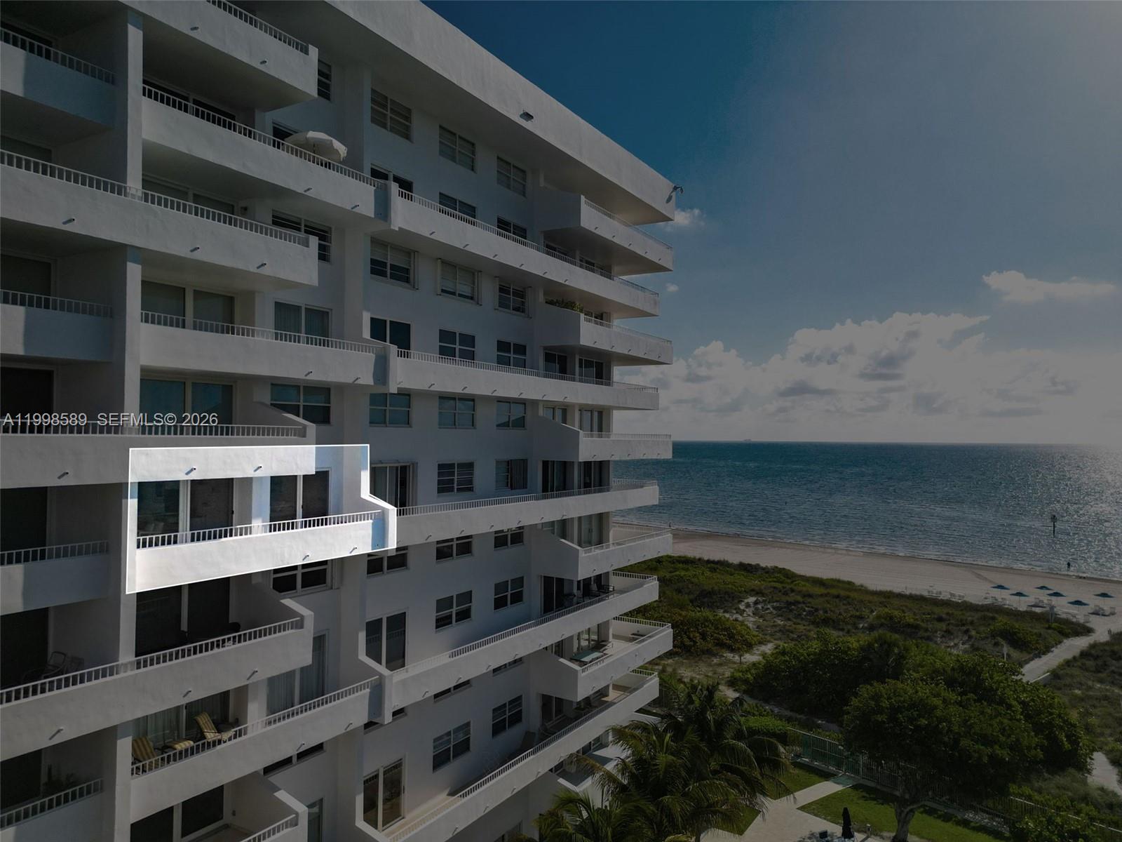 KEY BISCAYNE COMMODORE CL - Residential