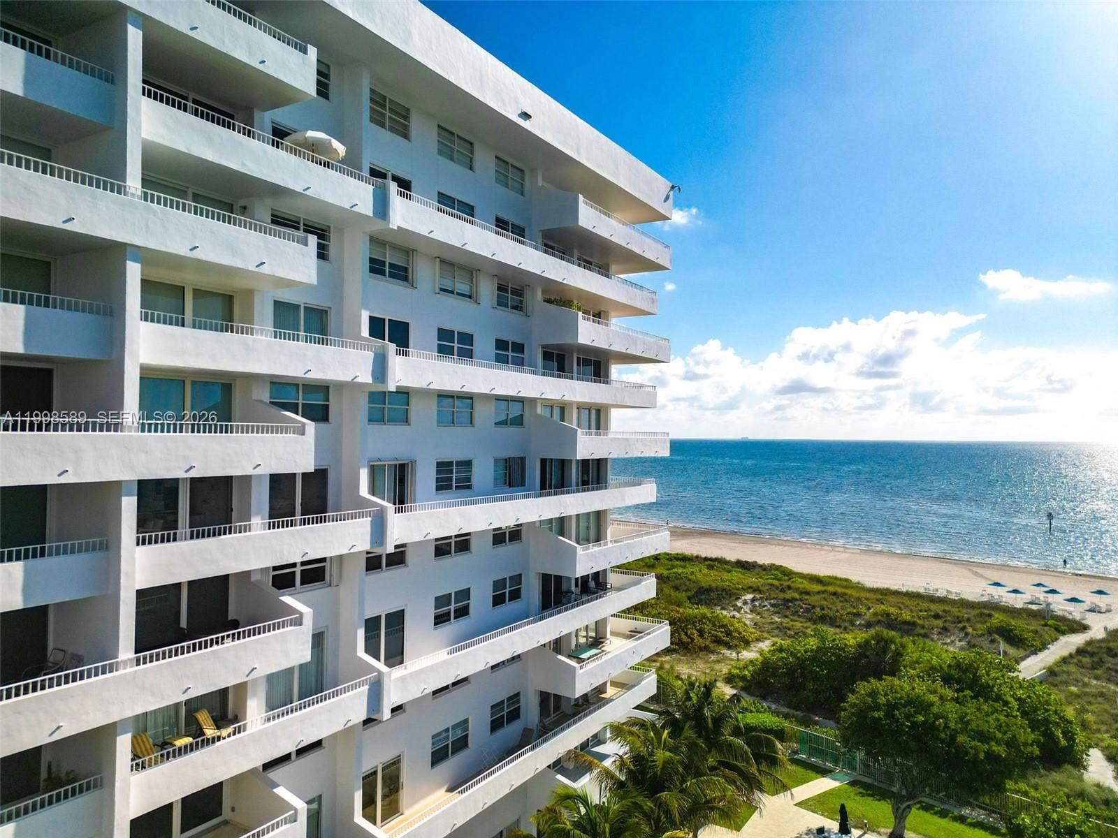 KEY BISCAYNE COMMODORE CL - Residential