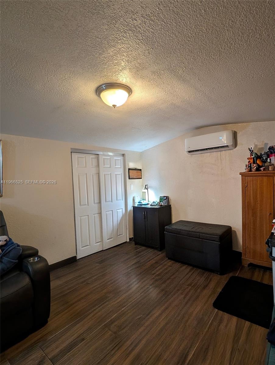 IVES ESTATES SEC 4 - Residential