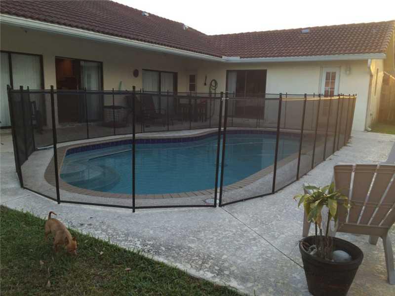 THE CROSSINGS 93-5 B - Residential Lease