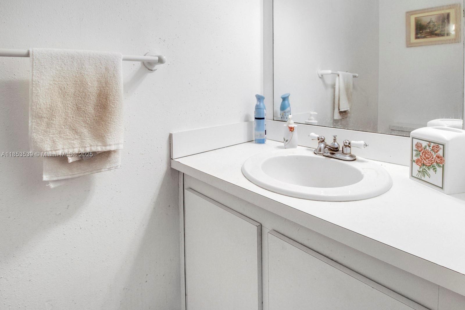 WESTVIEW CONDOMINIUM NO F - Residential