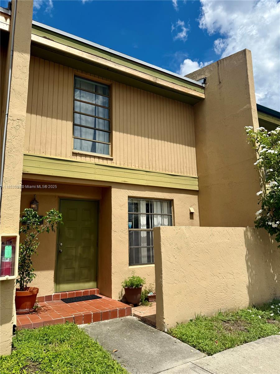 CHARMING TOWNHOUSE IN THE HEART OF PEMBROKE PINES!! THIS BEAUTIFULLY MAINTAINED 2 BEDROOM/2.5 BATH HOME FEATURES A DESIRABLE SPLIT FLOOR PLAN WITH SPACIOUS BEDROOMS. AC WAS REPLACED IN 2024, WATER HEATER 2024, NEW ROOF, NEW STAINLESS STEEL APPLIANCES. PERFECTLY LOCATED NEAR PEMBROKE LAKES MALL, SHOPPINGS CENTERS, RESTAURANTS, HOSPITALS, AND WITH EASY ACCESS TO I-75 AND THE TURNPIKE. MOTIVATED SELLER-DON'T MISS THIS OPPORTUNITY!!