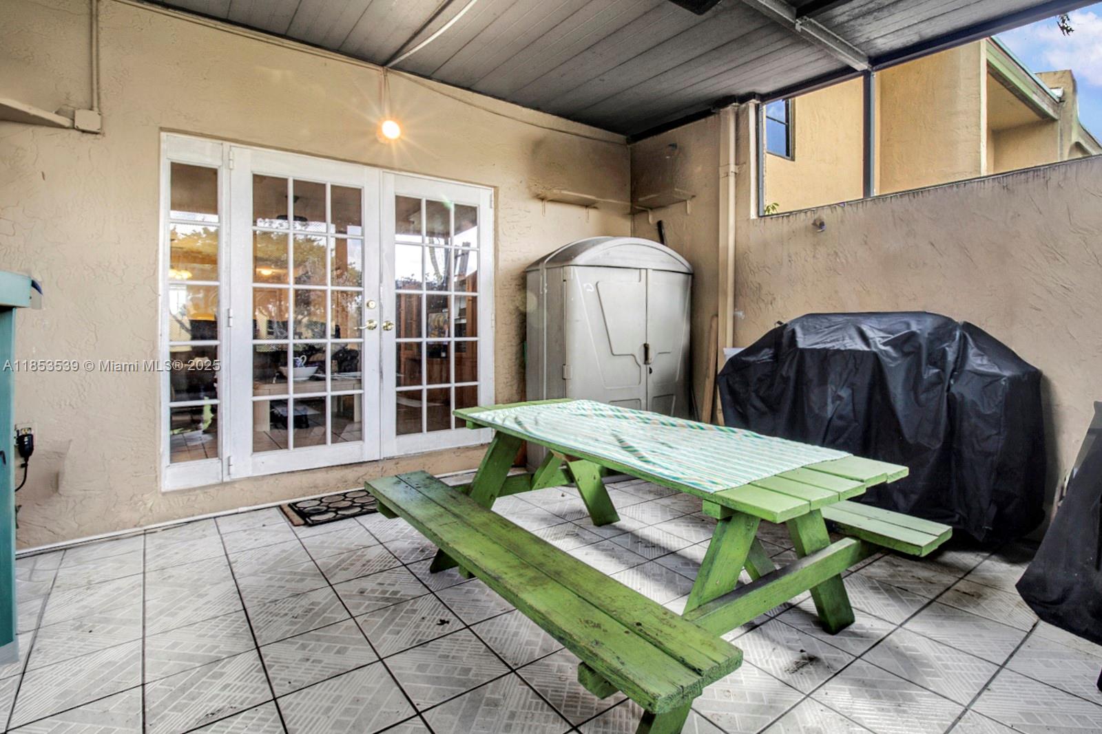 WESTVIEW CONDOMINIUM NO F - Residential