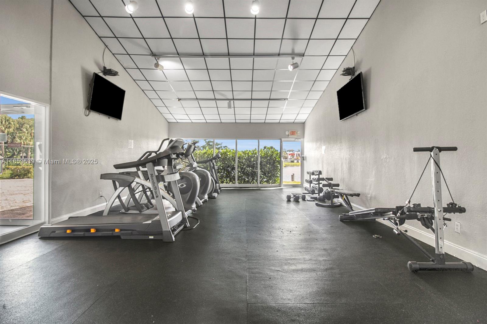 WESTVIEW CONDOMINIUM NO F - Residential