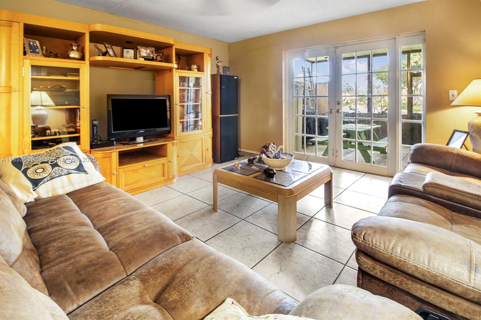 WESTVIEW CONDOMINIUM NO F - Residential