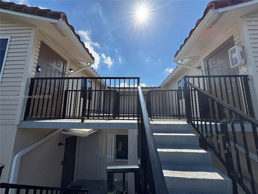Photo of 11410 NW 39th St #1, Coral Springs, FL 33065 (MLS # A11776924)