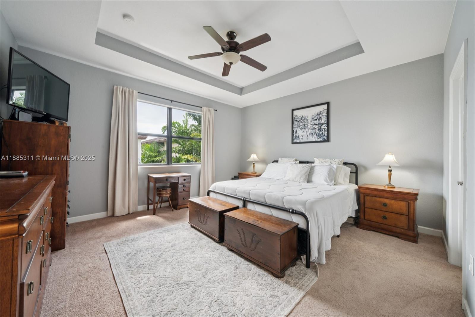 BAYWINDS OF FLORES - Residential