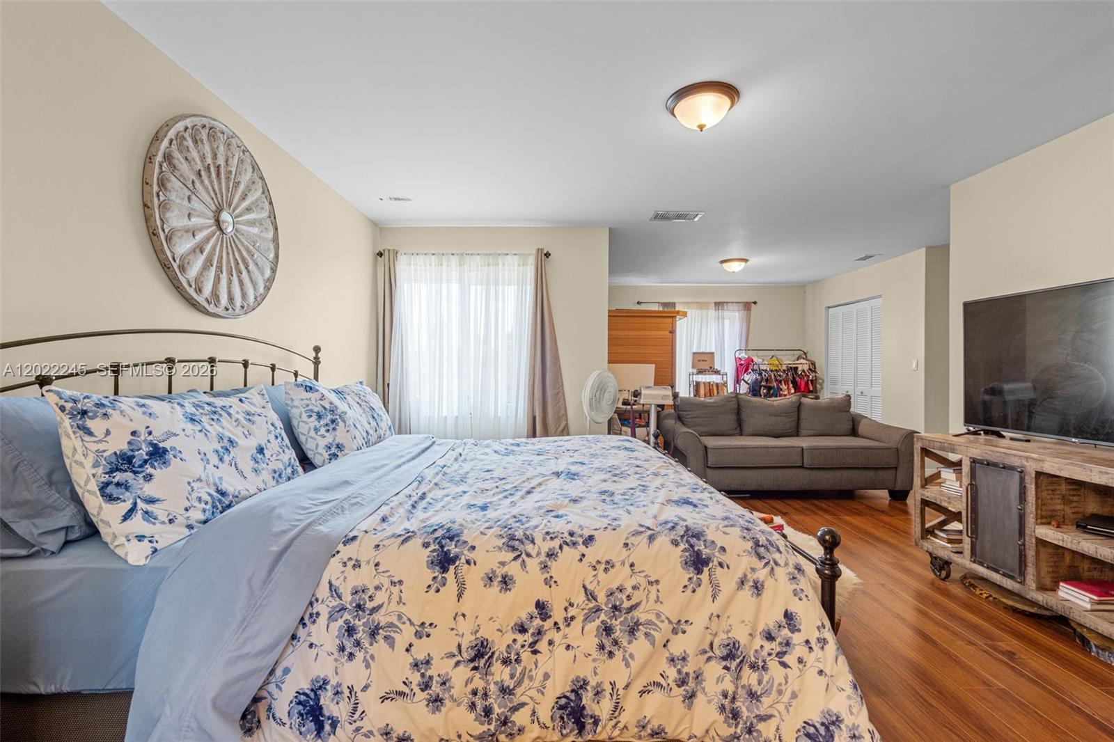 WESTWIND LAKES SEC 6 - Residential