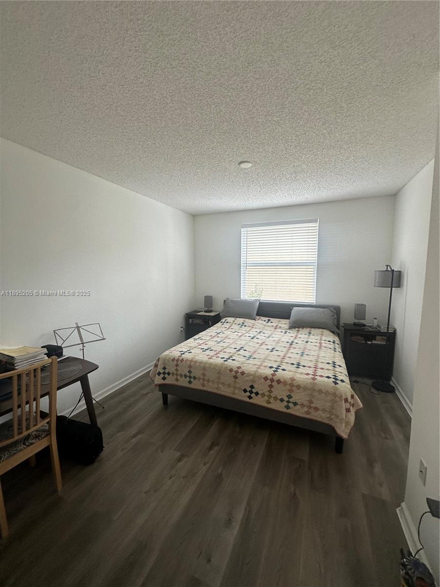 PORTO BELLAGIO CONDO - Residential