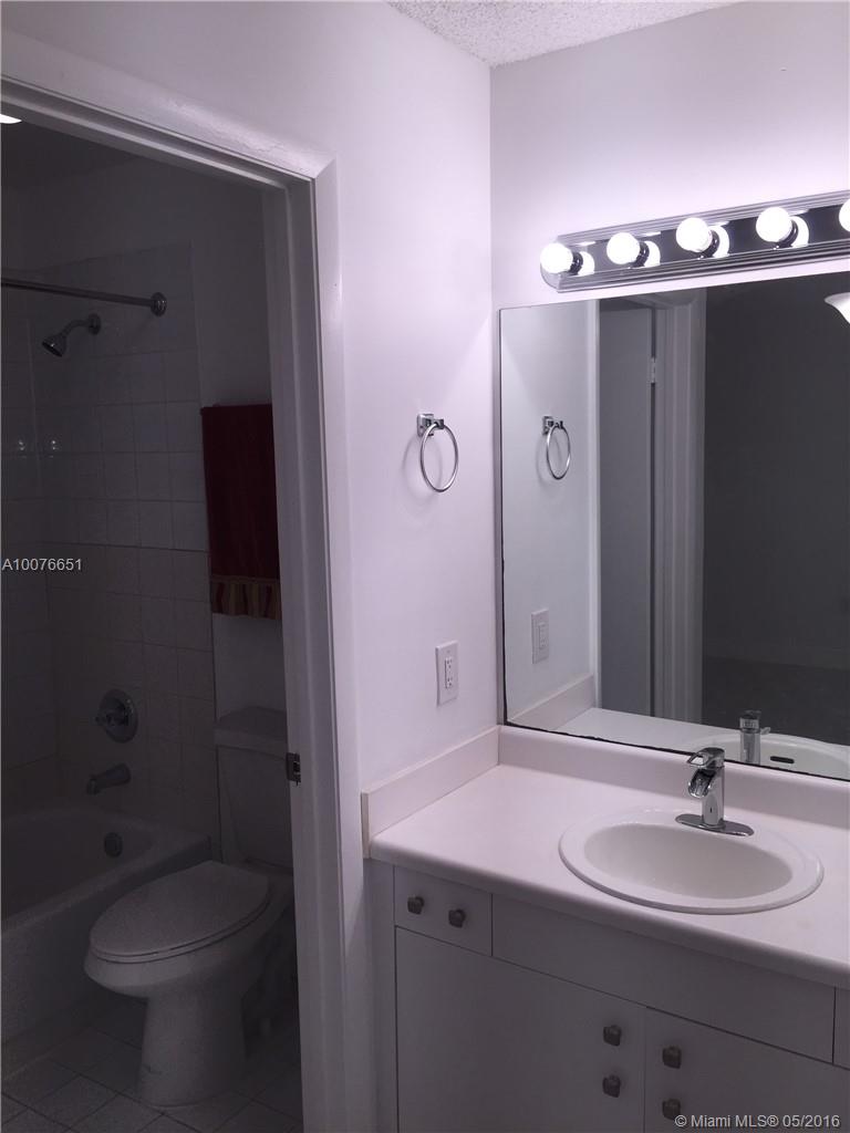 Oak Ridge Villas Sub - Residential Lease