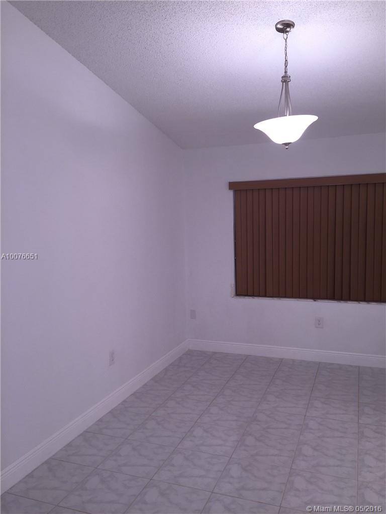 Oak Ridge Villas Sub - Residential Lease